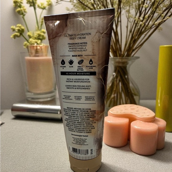 Bath & Body Works Vanilla Café Body Cream - Picture 2 of 2
